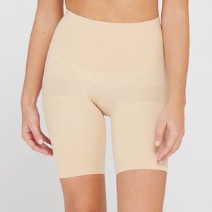 NWT Assets by SPANX Mid-thigh Shapewear nude sz 2